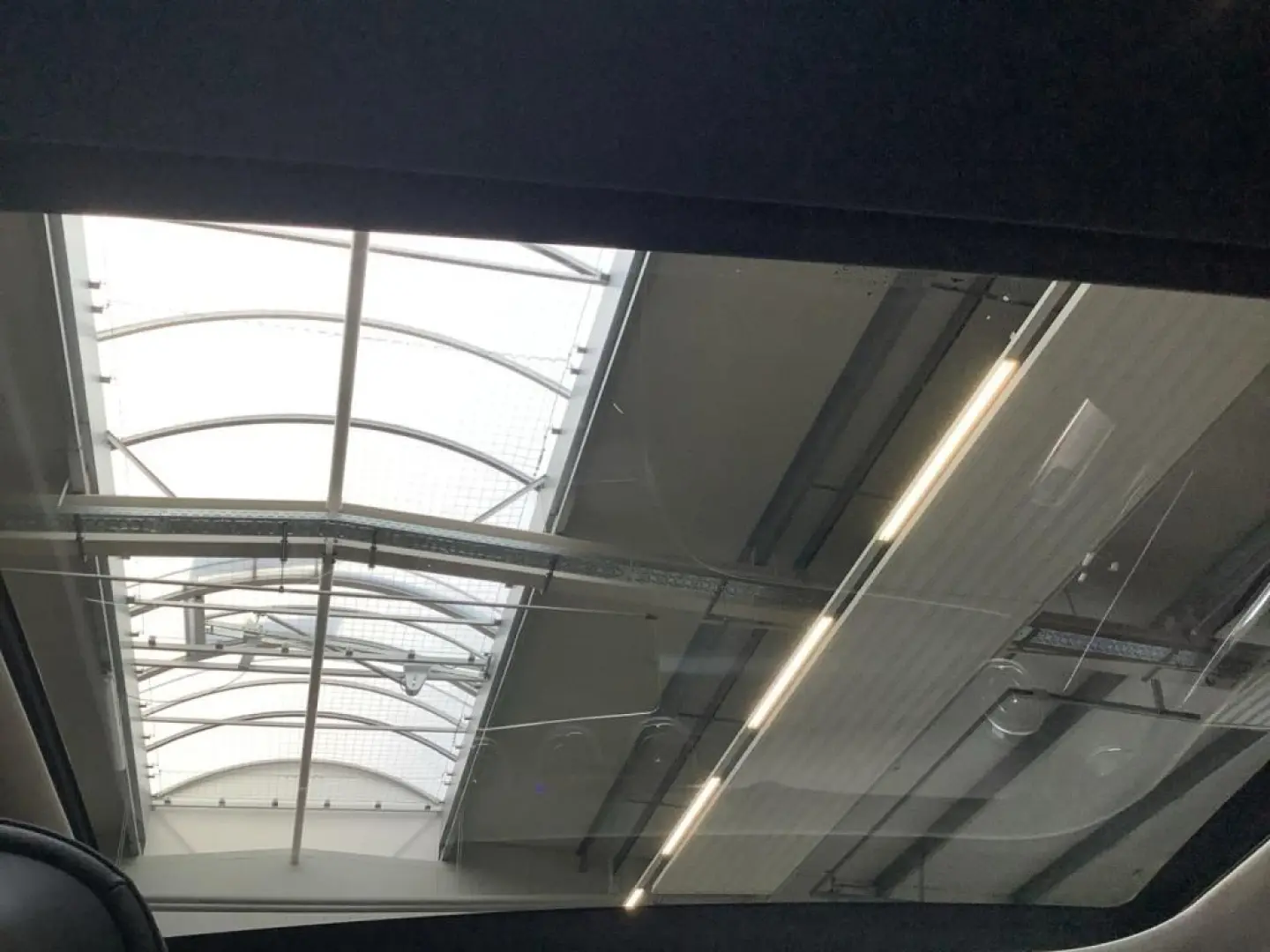 GLC 200 4M Avantgarde 9G LED Panorama-SD AHK