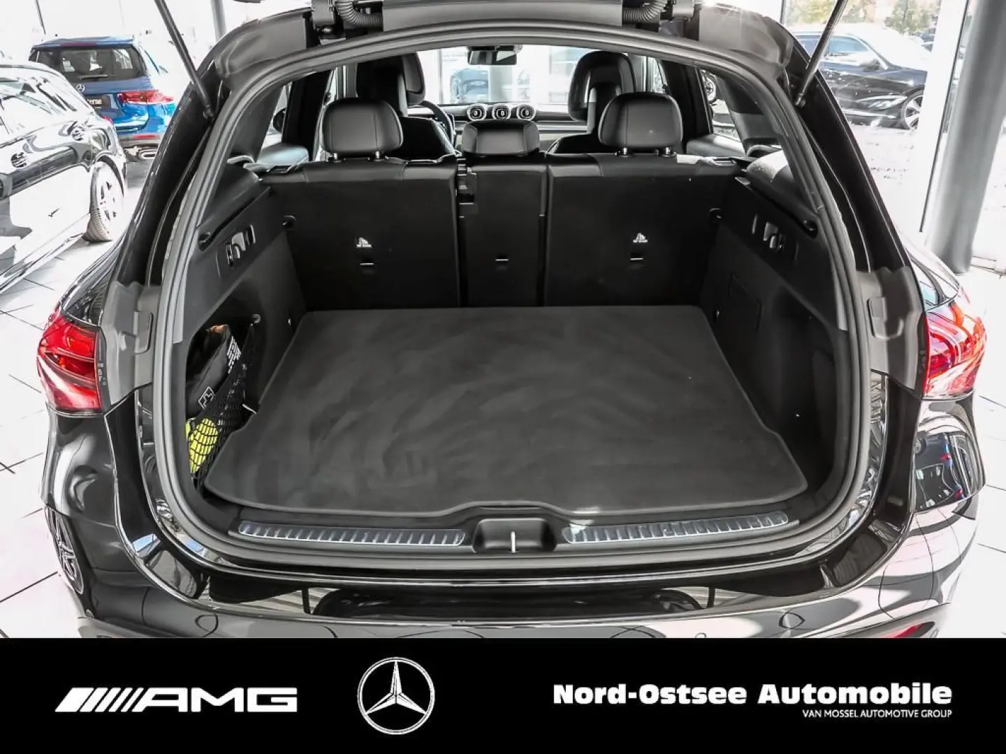 GLC 300 d 4M AMG KAMERA AHK DISTRONIC KEYLESS