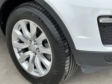 Land Rover Evoque 2.0 Td4 Pure