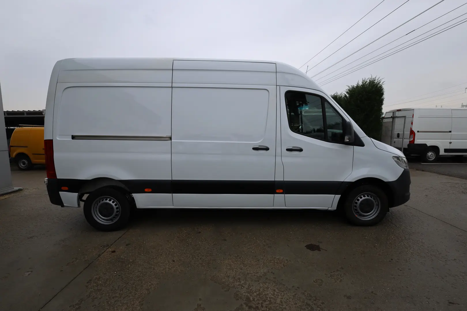 Mercedes-Benz Sprinter L2H2 2.2D 115 CP