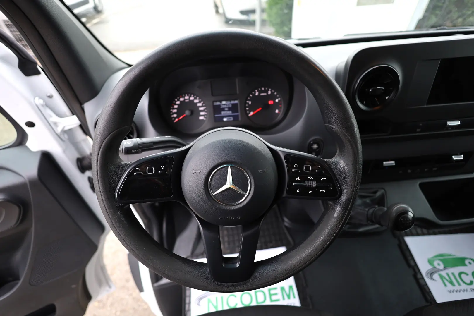 Mercedes-Benz Sprinter L2H2 2.2D 115 CP