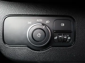 Mercedes-Benz Sprinter L2H2 2.2D 115 CP