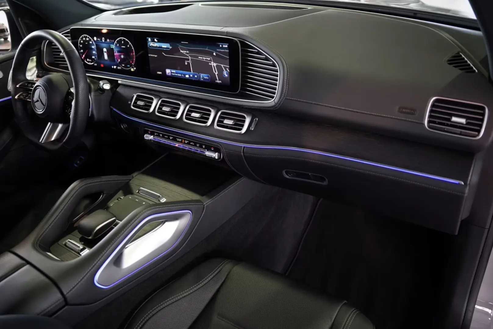 Mercedes-Benz GLE 450 d 4M AMG Line 22  LUFT Pano 7-Sitz