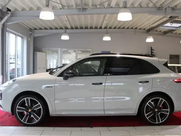 Cayenne E-Hybrid Platinum Edition SPORT-CHRONO