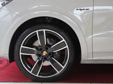 Cayenne E-Hybrid Platinum Edition SPORT-CHRONO