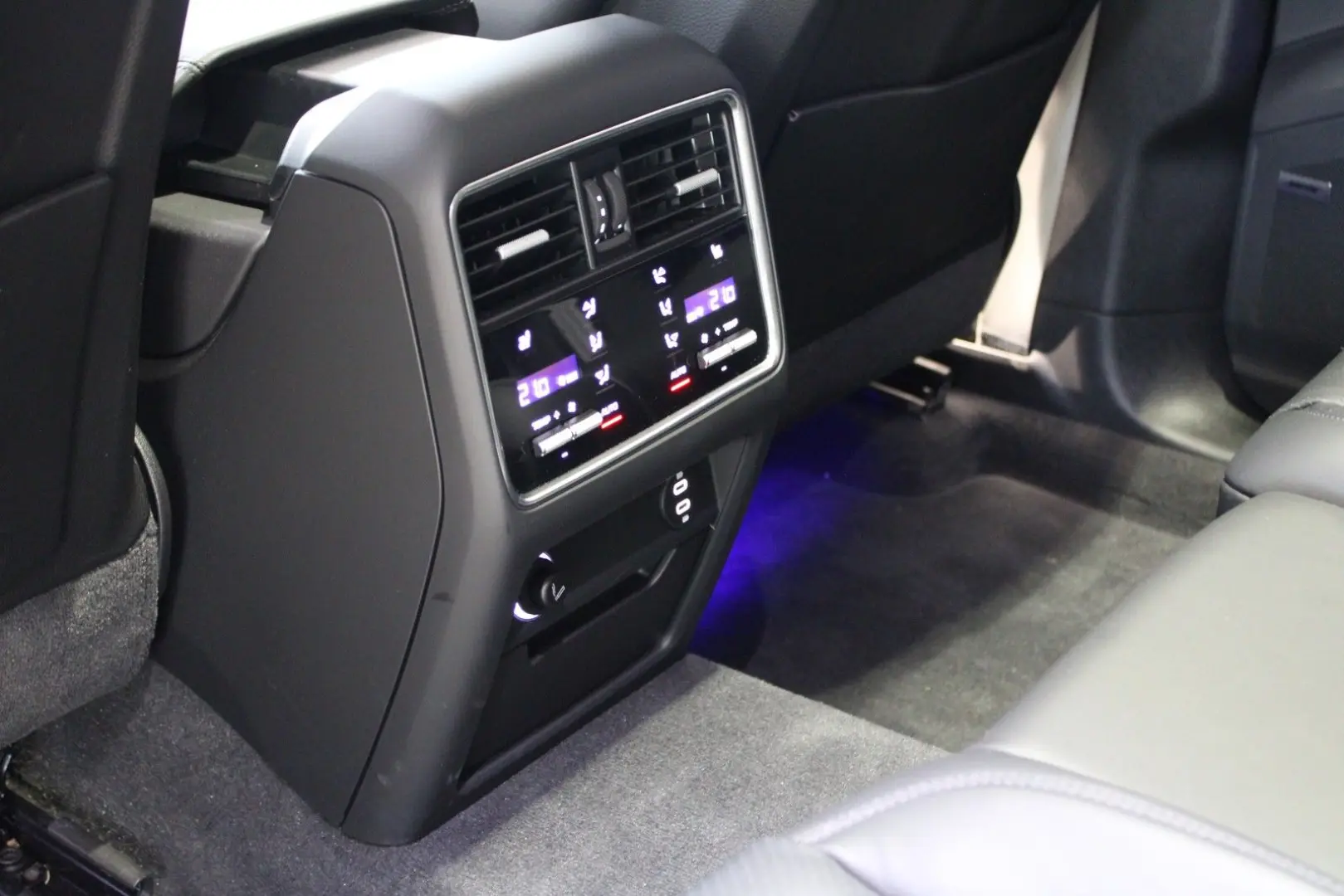 Cayenne E-Hybrid Platinum Edition SPORT-CHRONO