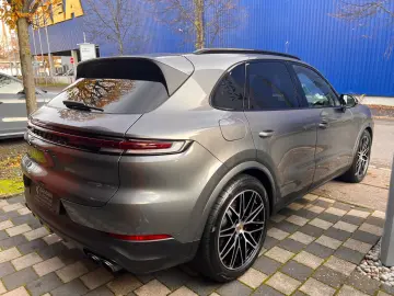 Cayenne S E-Hyb #MEGA SPEC! PDCC! HINTERACHS!