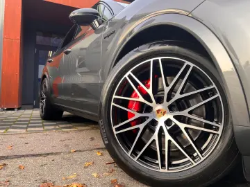 Cayenne S E-Hyb #MEGA SPEC! PDCC! HINTERACHS!