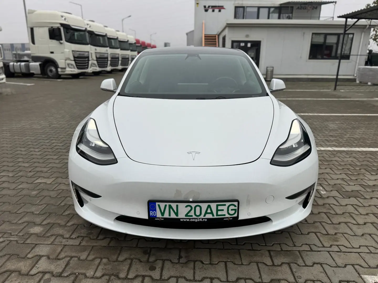 TESLA MODEL 3 – Long Range Dual AWD