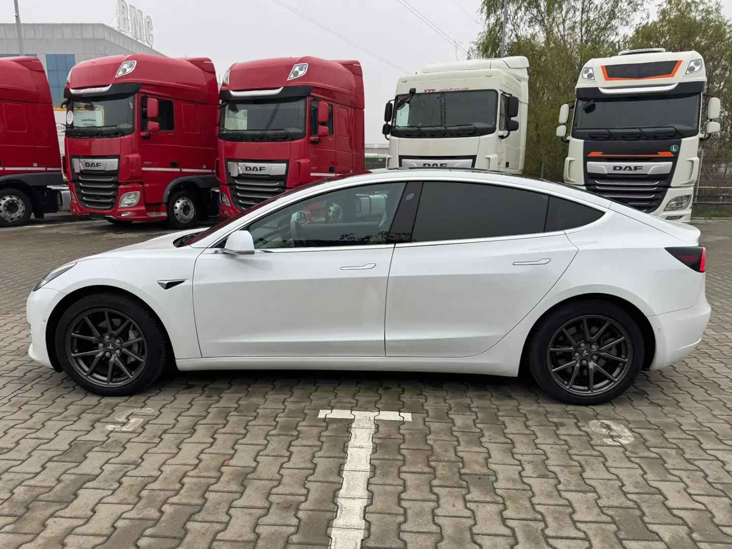 TESLA MODEL 3 – Long Range Dual AWD