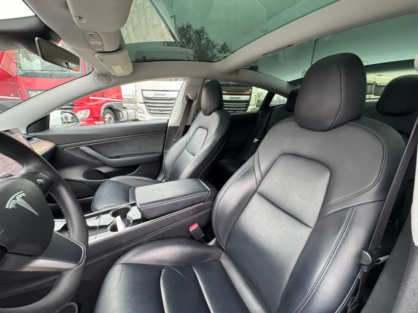 TESLA MODEL 3 – Long Range Dual AWD