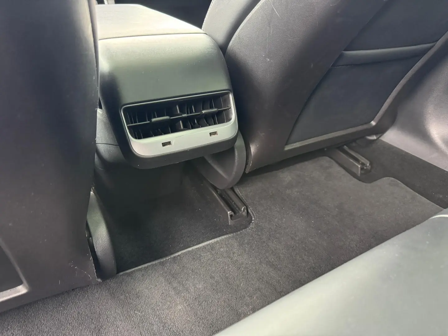 TESLA MODEL 3 – Long Range Dual AWD