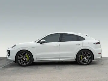 Cayenne E-Hybrid Coupe InnoDrive Surround View