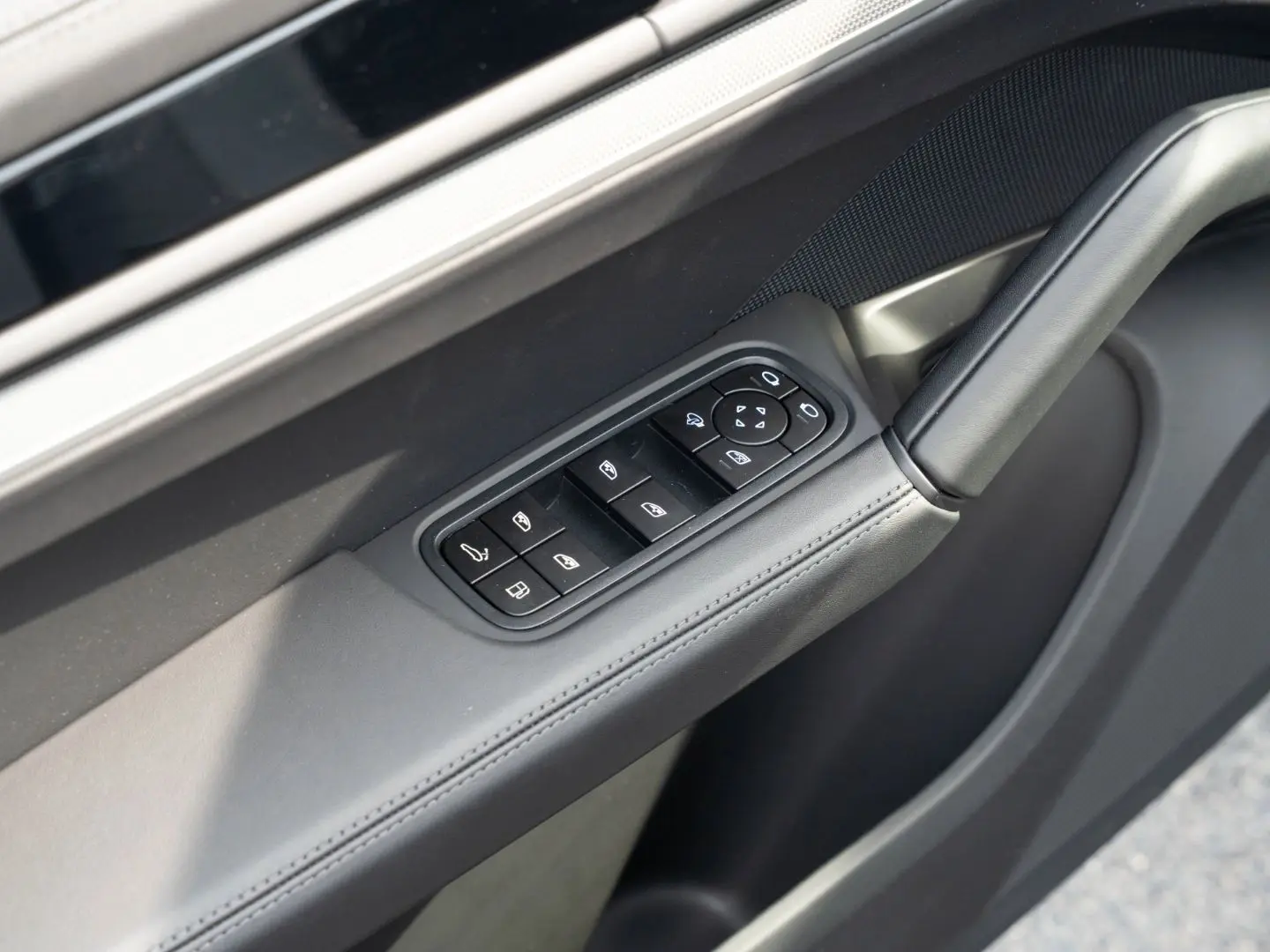 Cayenne E-Hybrid Coupe InnoDrive Surround View