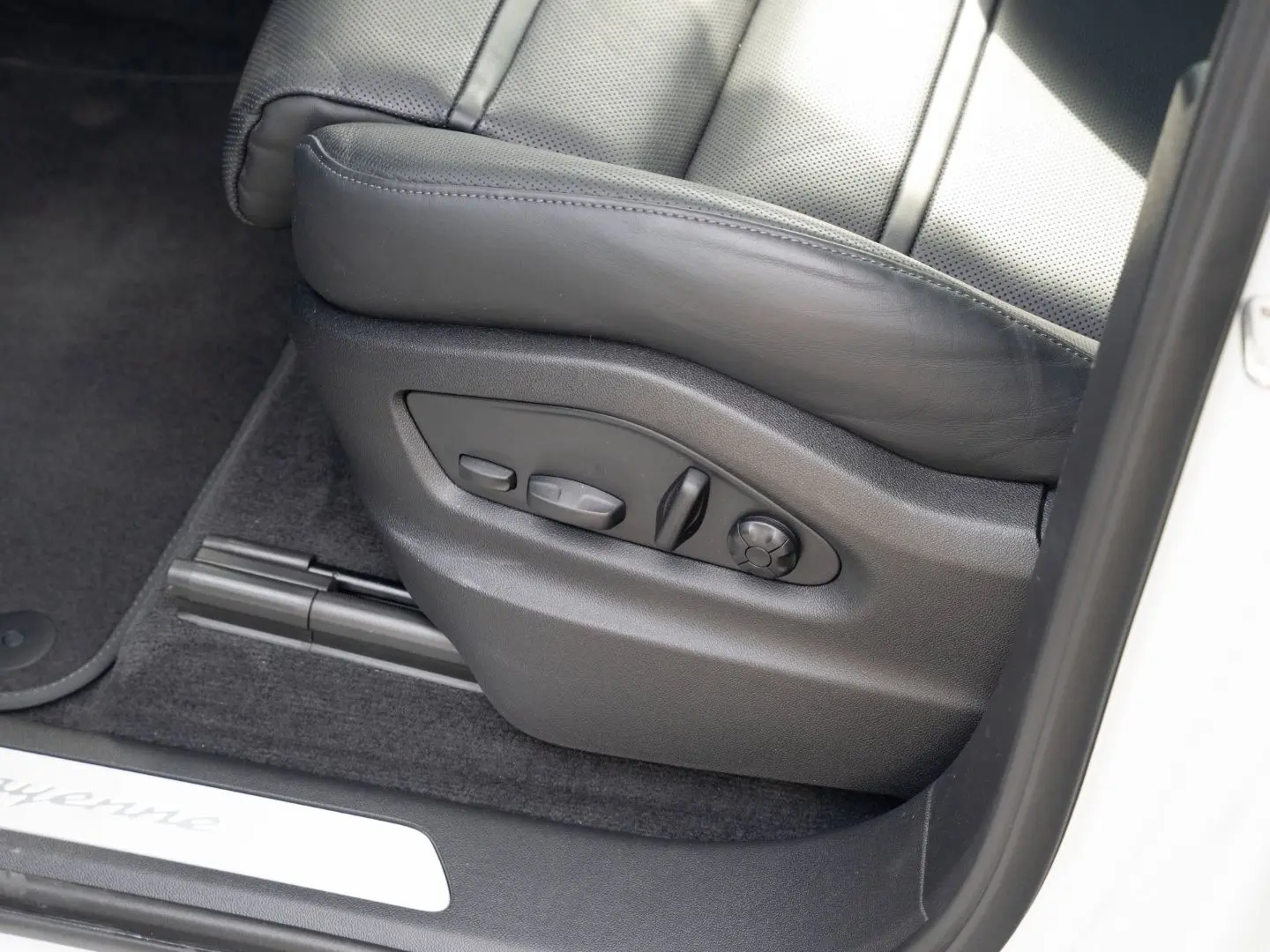 Cayenne E-Hybrid Coupe InnoDrive Surround View