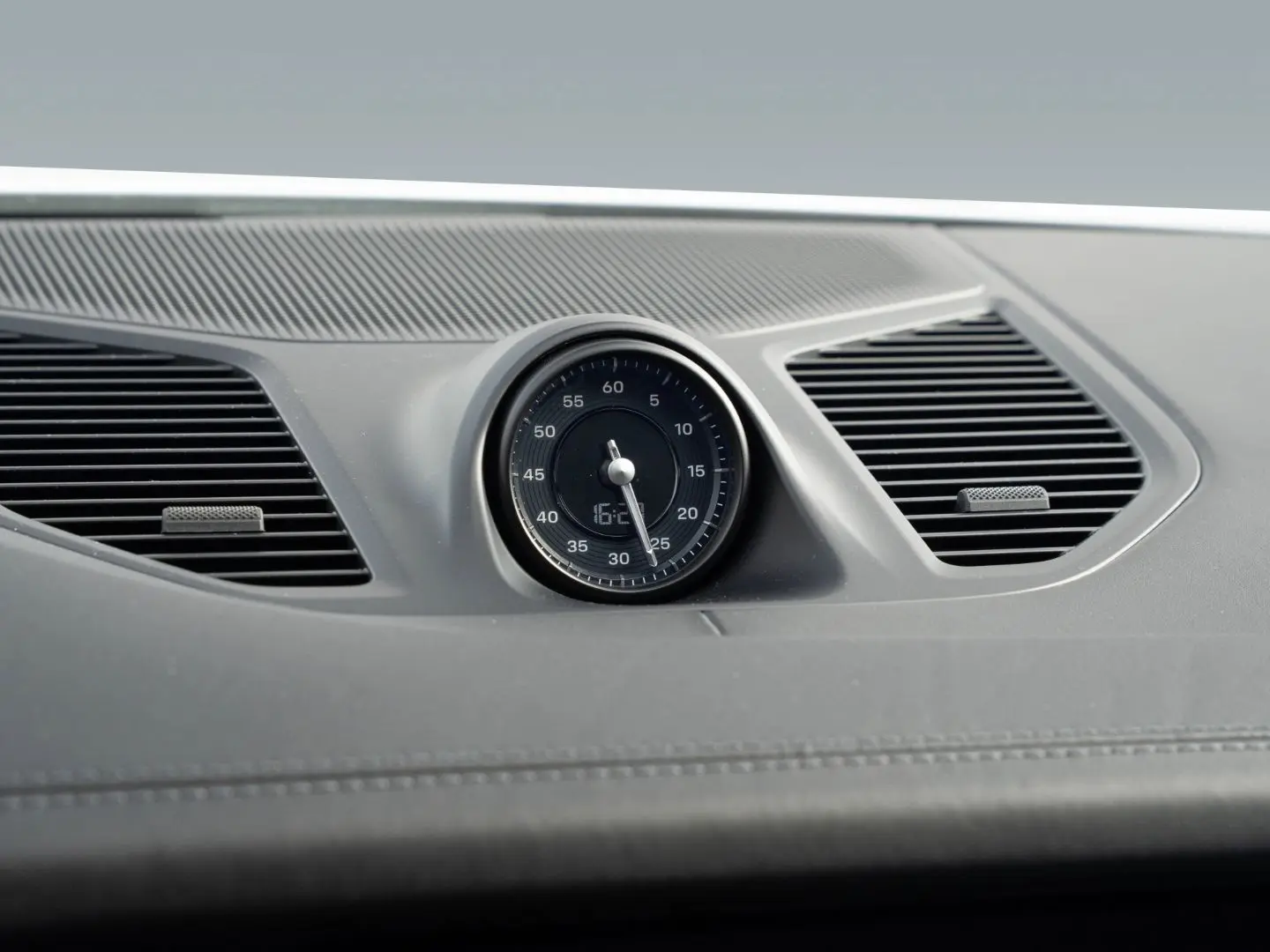 Cayenne E-Hybrid Coupe InnoDrive Surround View