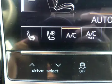 Audi Q8 60 TFSIe quattro S-Line