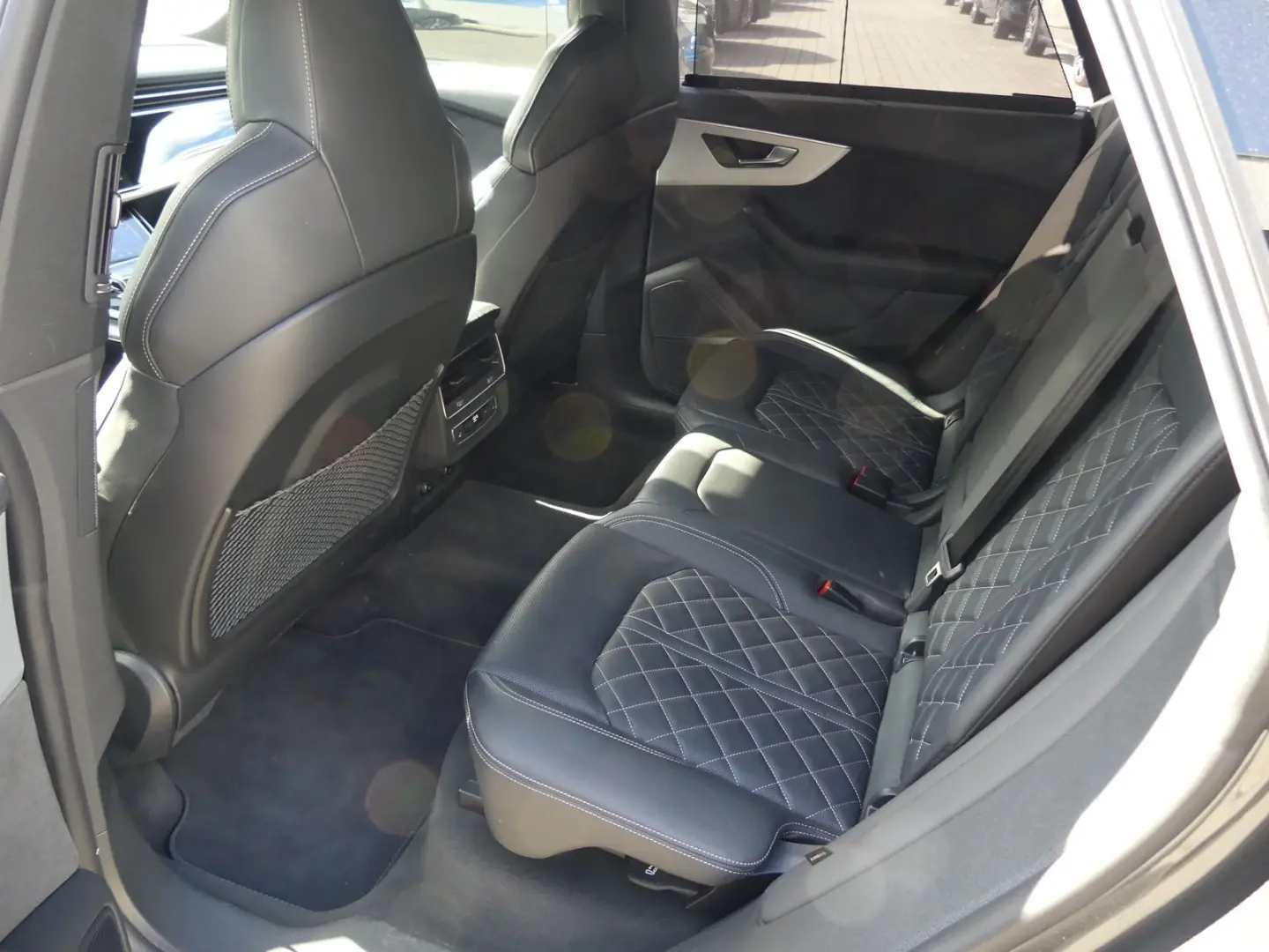 Audi Q8 60 TFSIe quattro S-Line