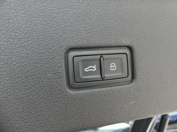 Audi Q8 60 TFSIe quattro S-Line