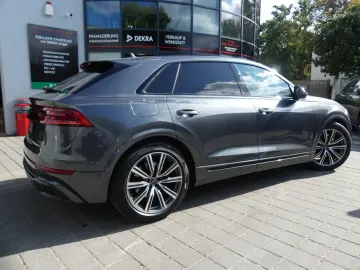 Audi Q8 60 TFSIe quattro S-Line