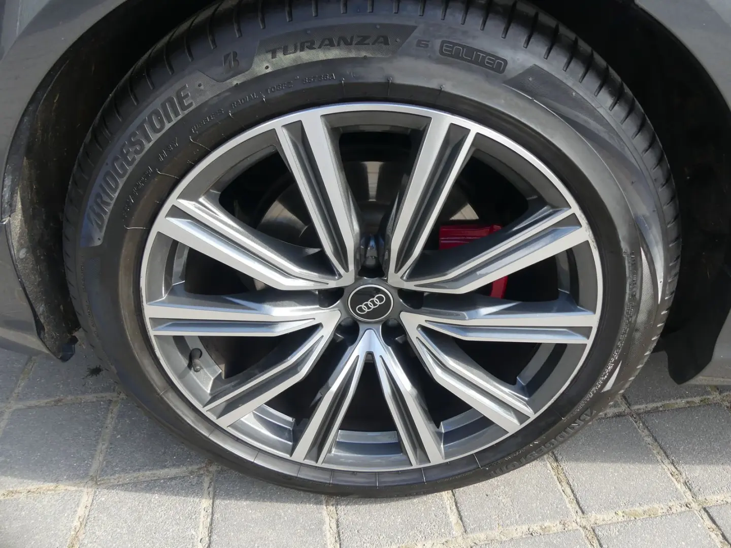 Audi Q8 60 TFSIe quattro S-Line