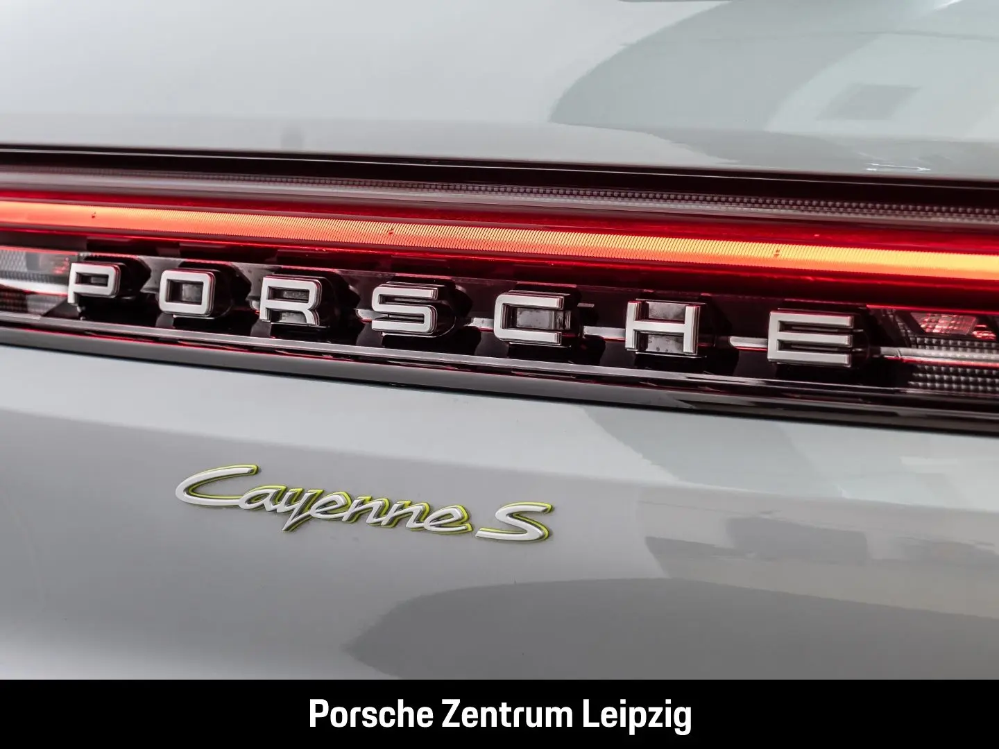 Cayenne S E-Hybrid Massage AHK HeadUp InnoDrive