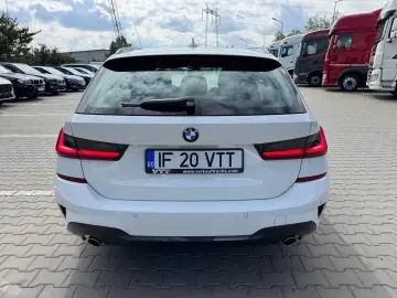 BMW Seria 3 318d Touring Aut. M Sport