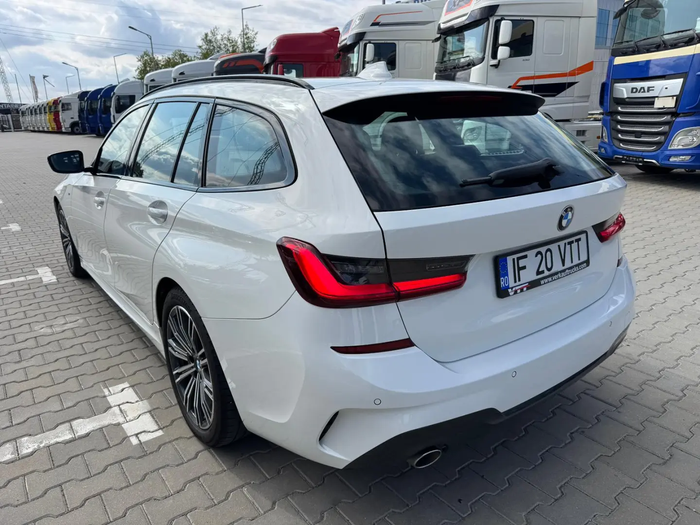 BMW Seria 3 318d Touring Aut. M Sport