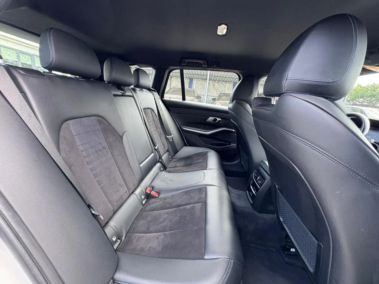 BMW Seria 3 318d Touring Aut. M Sport