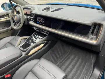 Cayenne E-Hyb #MEGA SPEC! XPEL! NP164.000€