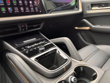 Cayenne E-Hyb #MEGA SPEC! XPEL! NP164.000€