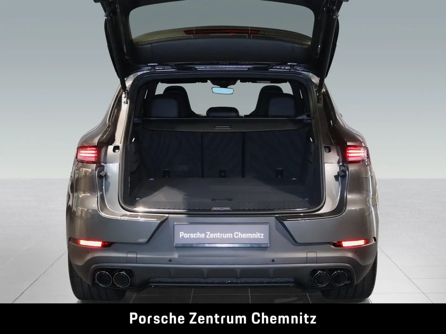 Cayenne E-Hybrid Pano;Luft.;ACC;22  Sportabgas