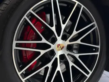 Cayenne S  Pano HuD Sport-Design InnoDrive AHK