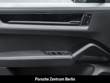 Cayenne Sportabgasanlage BOSE LED-Matrix 21-Zoll