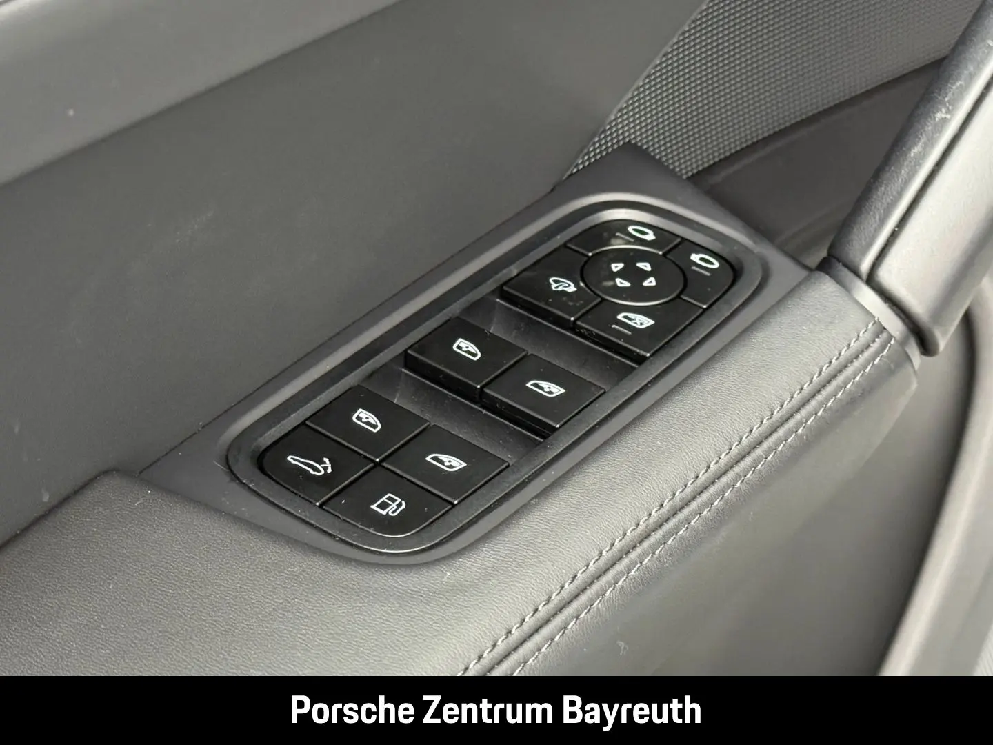 Cayenne Coupe S E-Hybrid INNO BOSE MASSAGESITZE