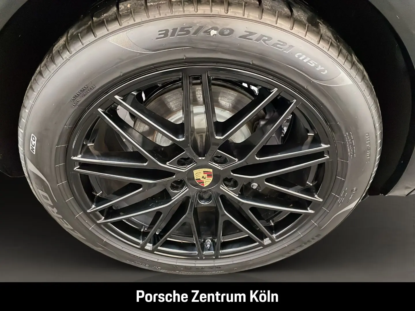 Cayenne E-Hybrid HA-Lenkung Head-Up Soft-Close