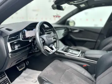 Audi Q8 50 TDI quattro Tiptronic