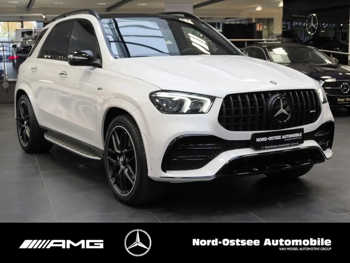 GLE 53 AMG 4M  BURMESTER PANO NIGHT 360  KEYLESS