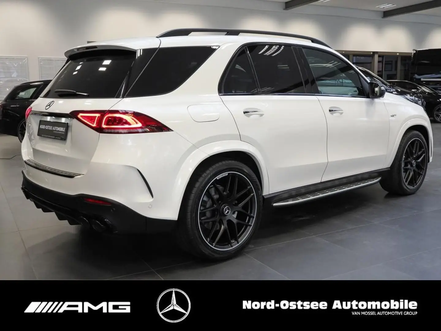 GLE 53 AMG 4M  BURMESTER PANO NIGHT 360  KEYLESS
