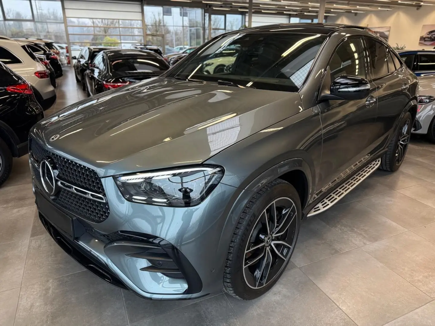 GLE 450d 4M Coupe AMG PANO HUD LUFT BURM 22 Nigh