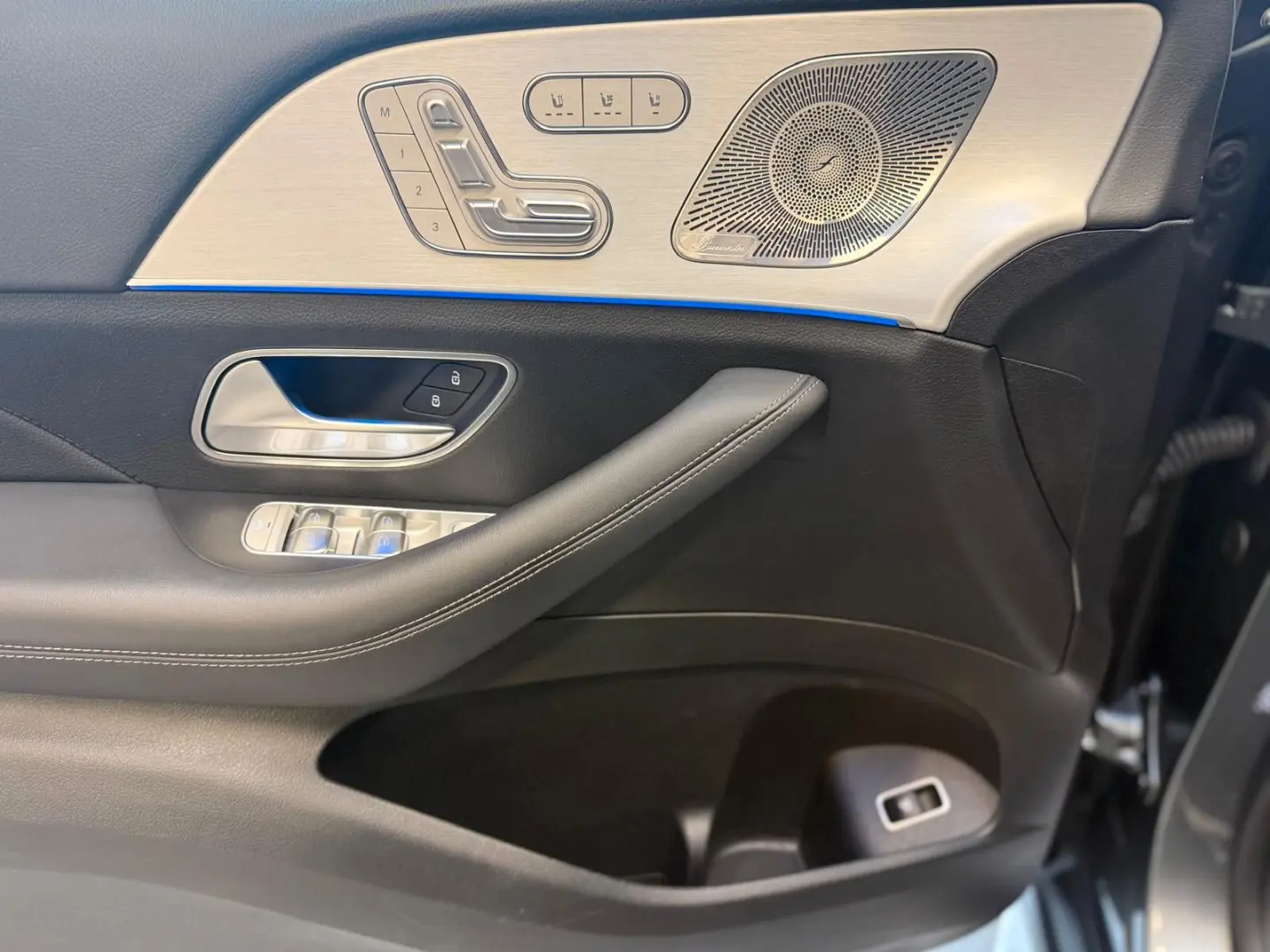 GLE 450d 4M Coupe AMG PANO HUD LUFT BURM 22 Nigh