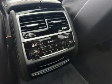 750Li xDrive M-SPORT LASER HUD PANO 360  20  AHK