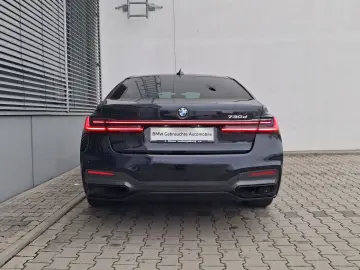 730d Lim M Sportpaket LED Navi DrivAs HUD ParkAs