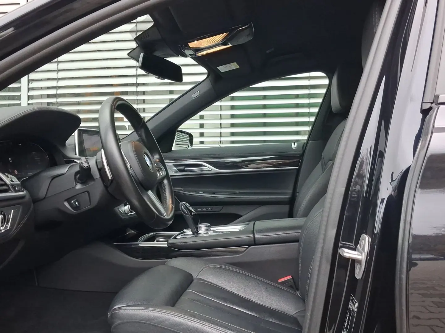 730d Lim M Sportpaket LED Navi DrivAs HUD ParkAs