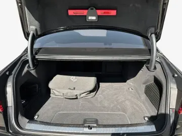 A8 60 TFSI e quattro tiptronic