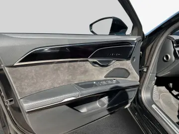 A8 60 TFSI e quattro tiptronic