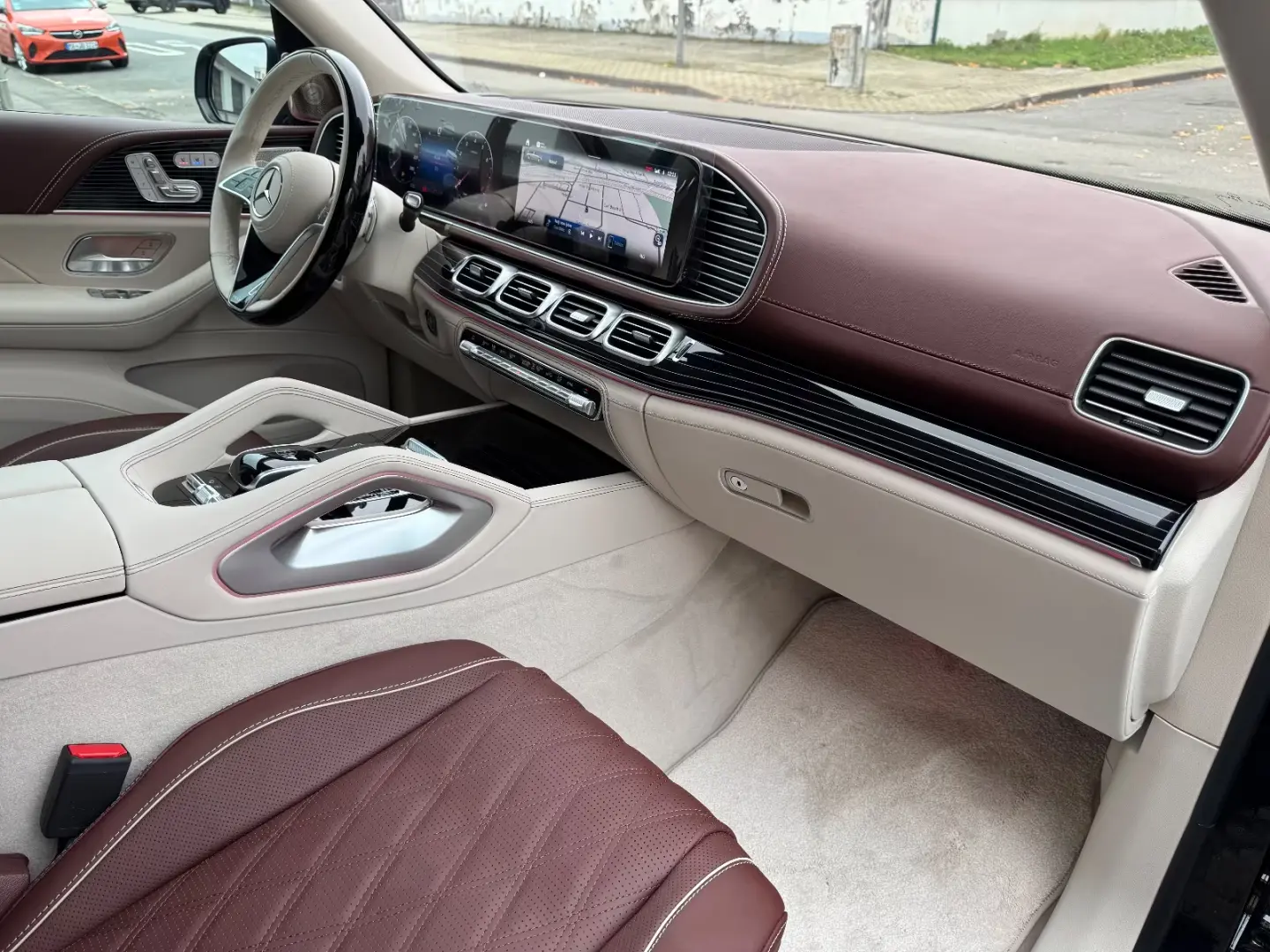 Mercedes-Benz GLS 600 MAYBACH E-BODY 3D-BURMESTER