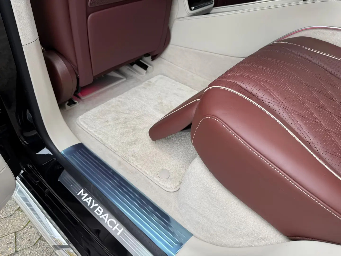 Mercedes-Benz GLS 600 MAYBACH E-BODY 3D-BURMESTER