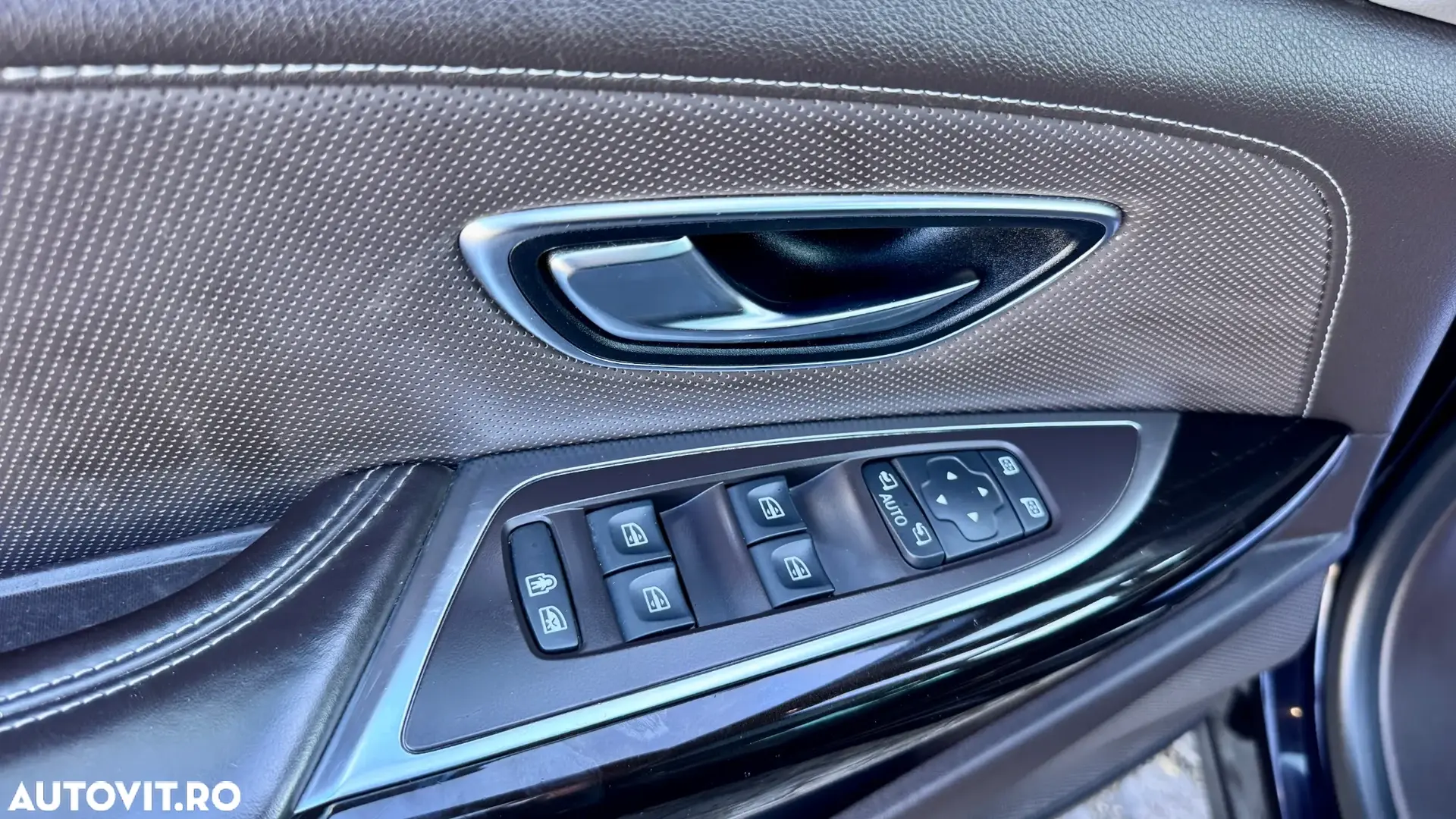 Renault Espace Energy dCi 160 EDC Initiale Paris