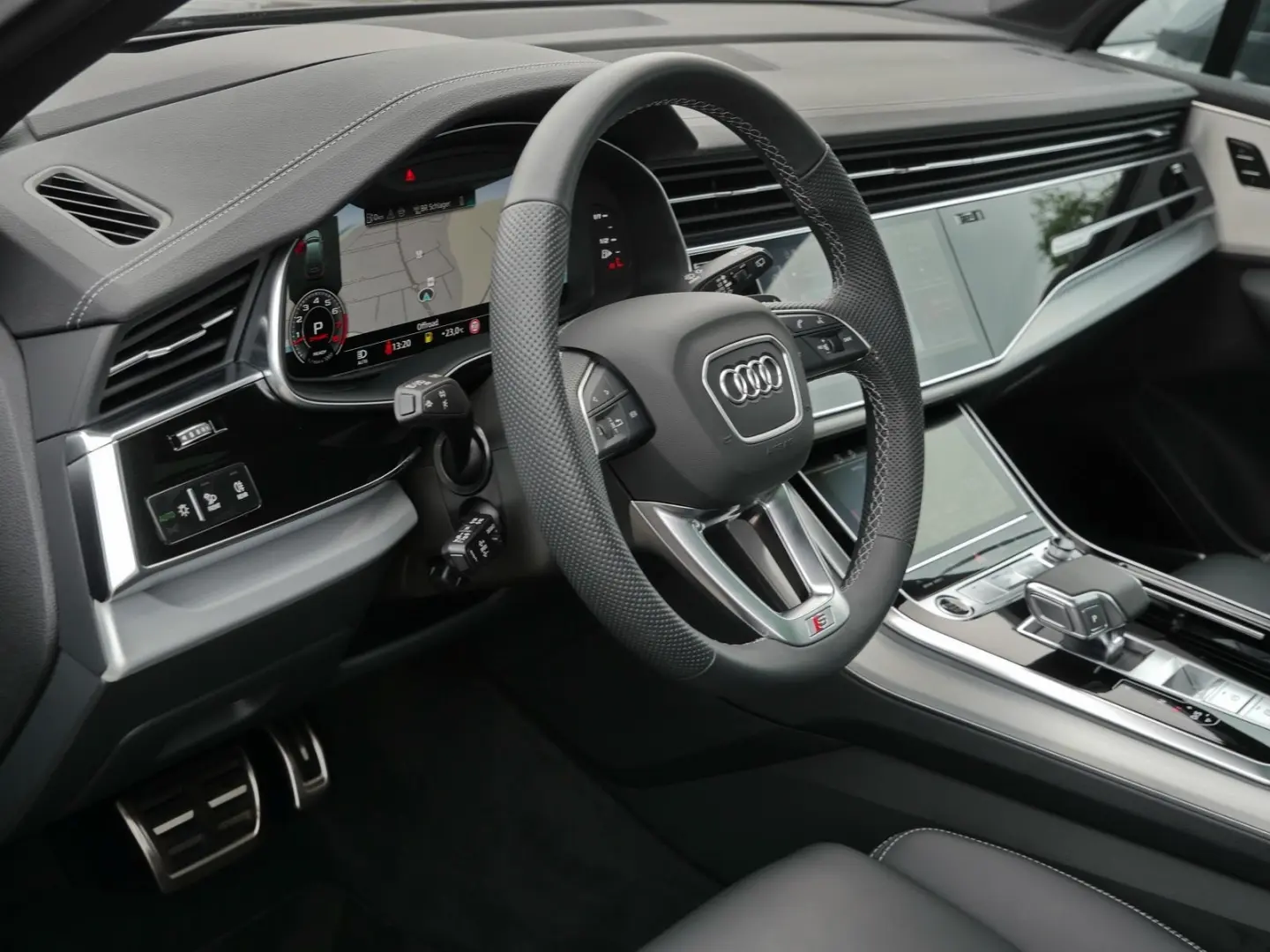 Q7 55 TFSI qu. S line B&O 7Sitze Air Pano HuD